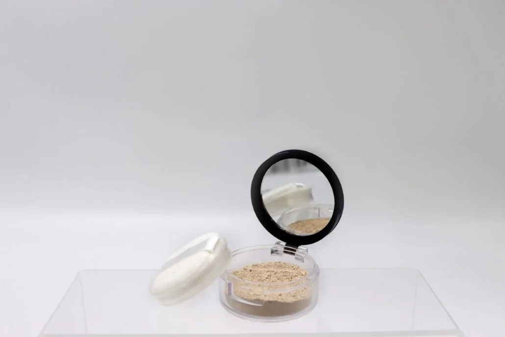 Are Oil Blotting Sheets Good or Bad for My Skin? | Dr.TWL Dermaceuticals - Singapore Dermatologist Cosmeceutical Skincare (6) Are Oil Blotting Sheets Good or Bad for My Skin? | Dr.TWL Dermaceuticals - Singapore Dermatologist Cosmeceutical Skincare (6)