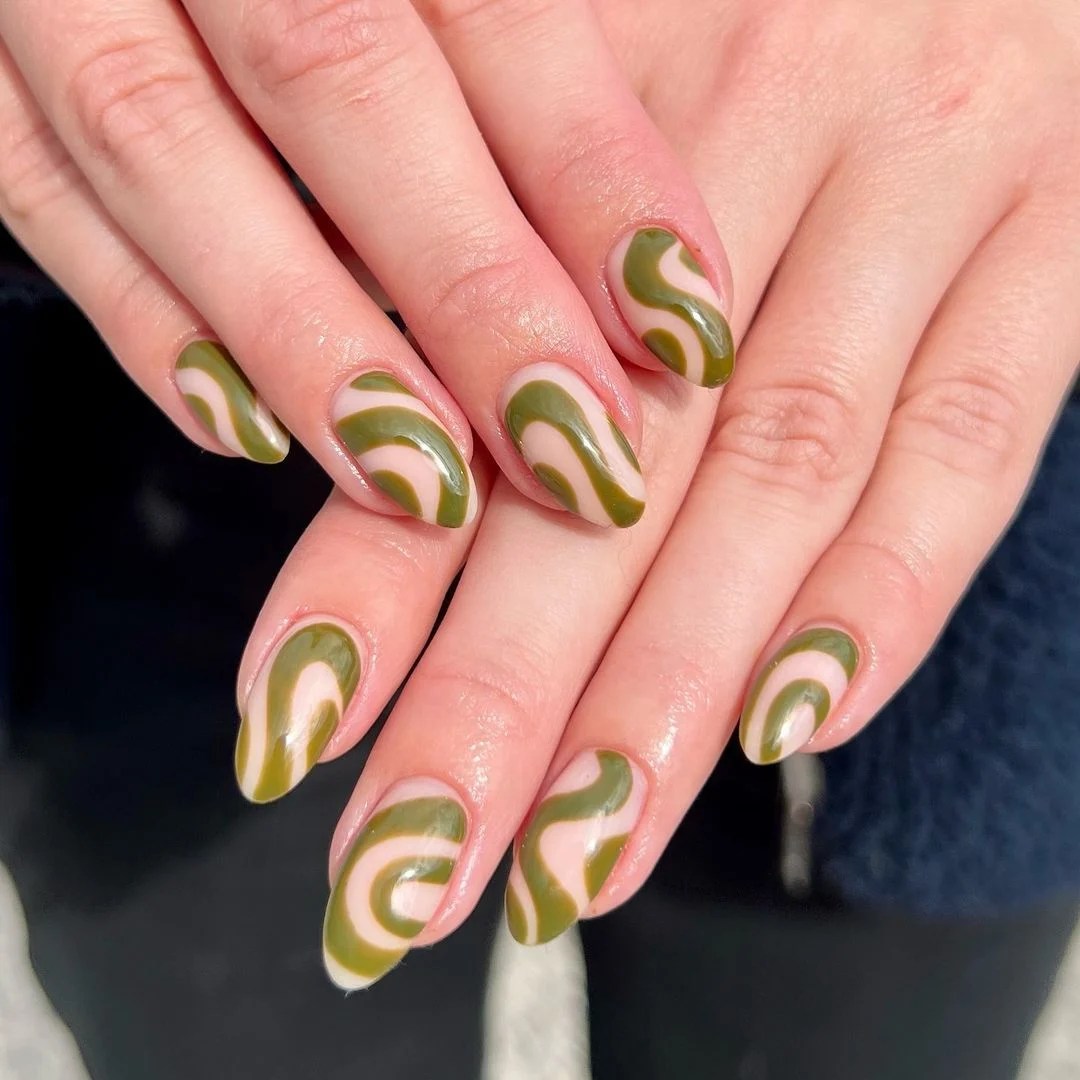 2025 Nail trends: The hottest manicure and nail art styles to have on your radar | HELLO! (7) 2025 Nail trends: The hottest manicure and nail art styles to have on your radar | HELLO! (7)