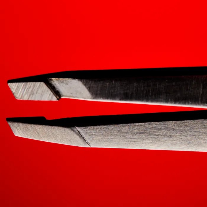 9 of the Very Best Tweezers for Hair Removal (2)