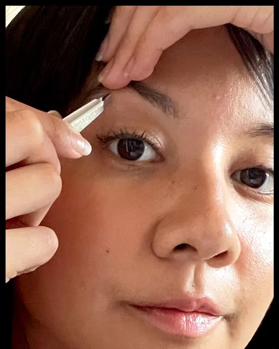 9 of the Very Best Tweezers for Hair Removal (5)