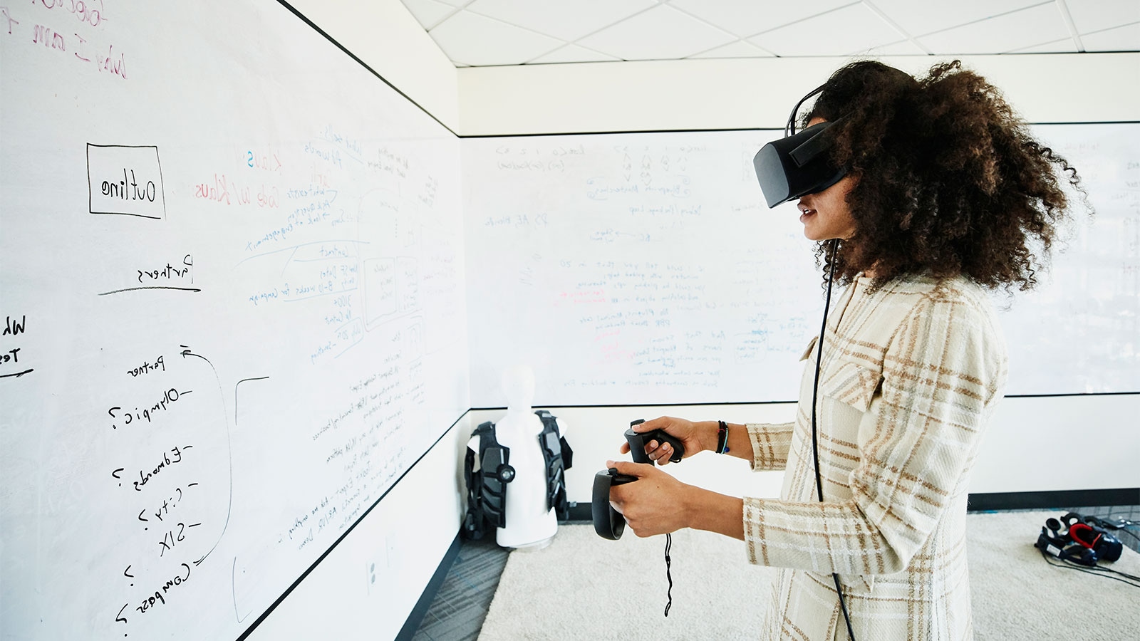 What does virtual reality and the metaverse mean for training? - PwC