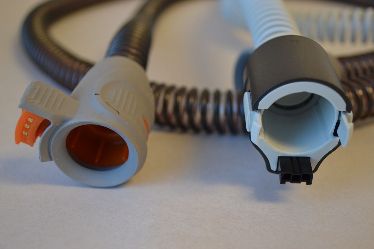 How to Avoid Water and Moisture in CPAP Tubing and Mask (1)